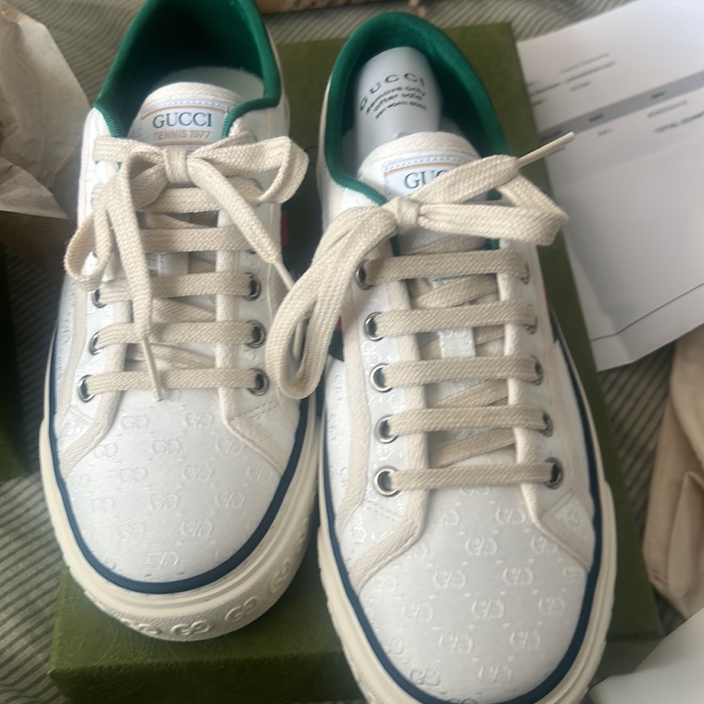 - WOMEN'S GG GUCCI TENNIS 1977 SNEAKER women’s NWT size 8.5